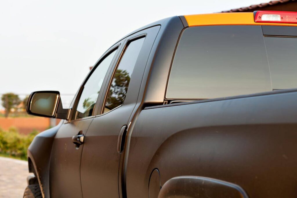 Rear truck window replacement service